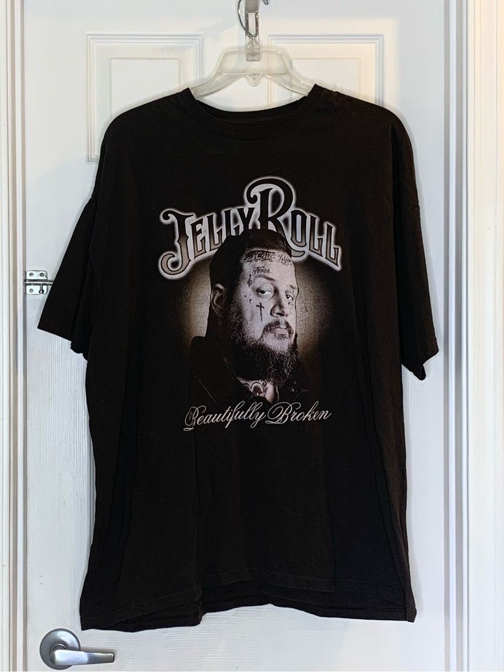 Jelly Roll Men's & Big Men's Beautifully Broken Graphic Tee Size 3XL